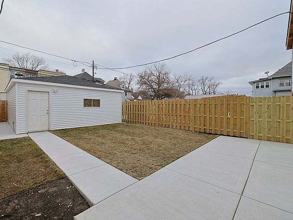 5th image of 308 N Lockwood Ave