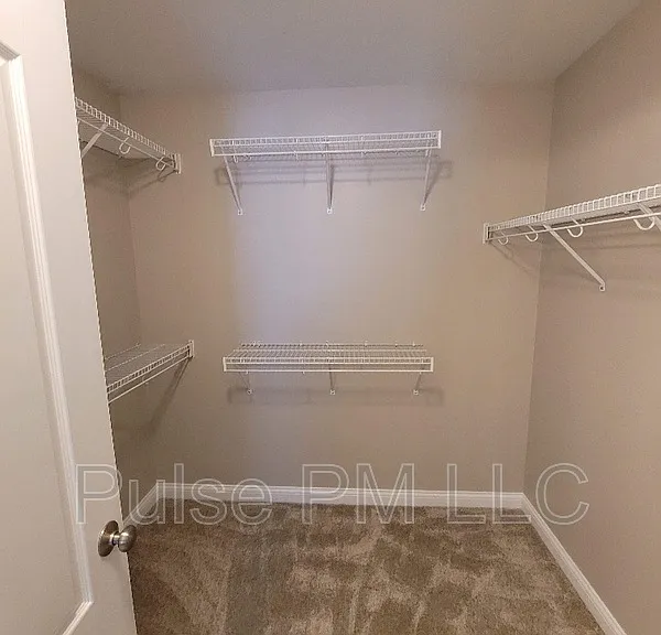 10189 Chestnut Oak Dr — Photo 16