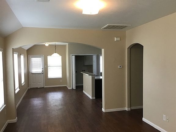 3rd image of 21507 Donata Cir