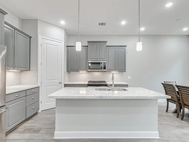 5105 Pine Reach Dr — Photo 9