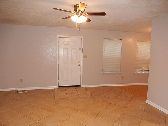 4th image of 2334 Sylvan Ct APT A