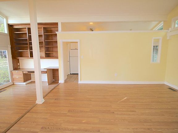 5th image of 12709 Westport Ln