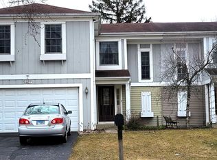 1725 Dumont Ln, Schaumburg, IL 60194