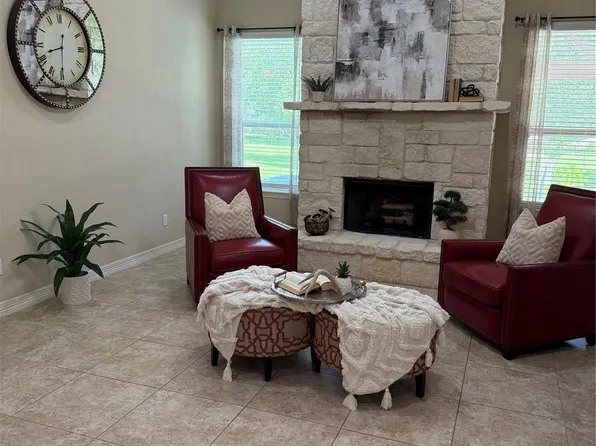 13907 Jbk Memorial Dr, Willis, TX 77318