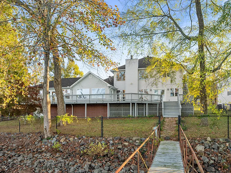115 Springbrook Point — Photo 31