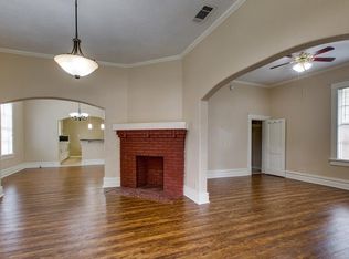 838 N Bishop Ave, Dallas, TX 75208