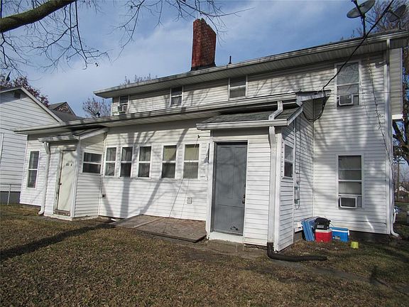 3rd image of 123 E Mechanic St #125
