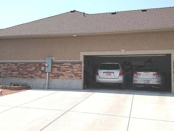 Street Side - Garage