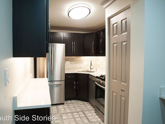 2nd image of 4950 S King Dr APT 1B