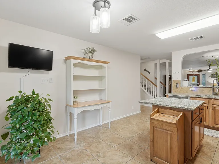 2909 Ashwood Rd — Photo 17