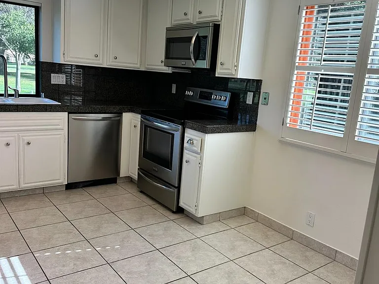 44771 Garden Ct — Photo 13