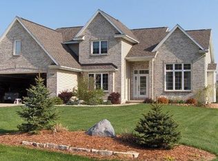 7946 Serenity Dr, Middleville, MI 49333