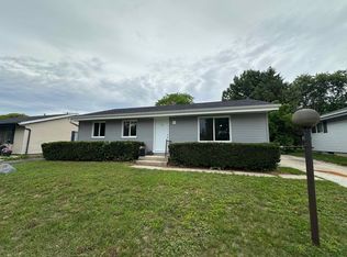 6656 W Brentwood Ave, Milwaukee, WI 53223