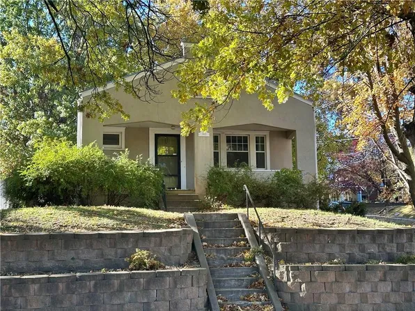 1402 S 30th St, Saint Joseph, MO 64507