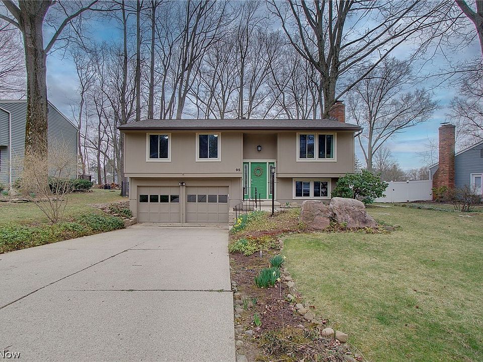 1st image of 95 Oakhurst Dr