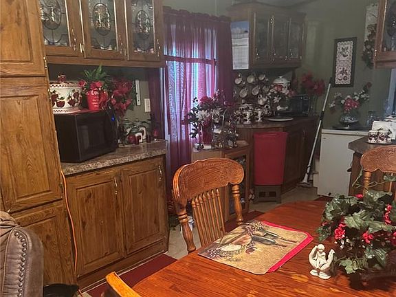 4th image of 203 W Jobe Dr