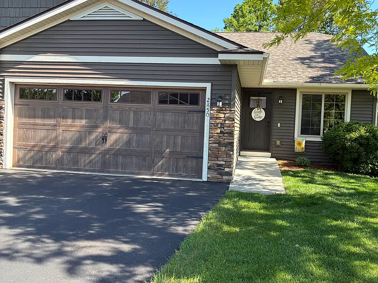 2850 Swallowtail Ct — Photo 6