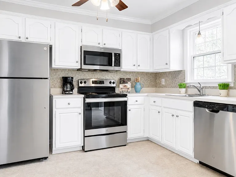 12709 Inverness Way — Photo 19