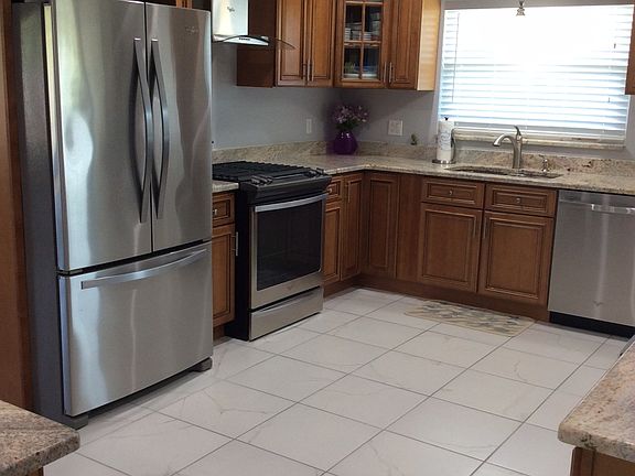 5th image of 6708 Cardinal Dr S