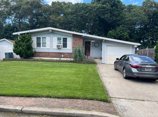 (Undisclosed Address), Ronkonkoma, NY 11779