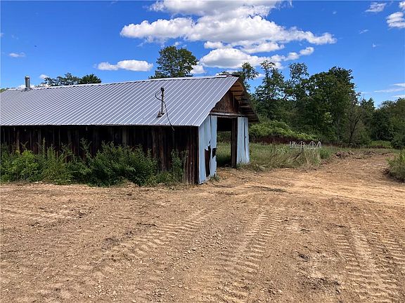 5th image of 155 Davis Farm Ln