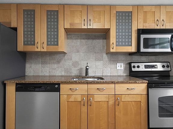 4th image of 20 Westgate Rd APT 2