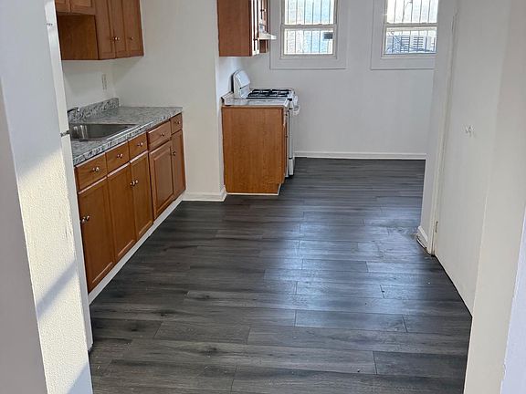 2nd image of 596 Bloomfield Ave Floor 2