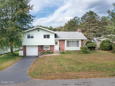 46 Nicholas Drive, Albany, NY, 12205