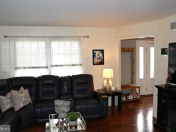5th image of 6102 Fireside Cir