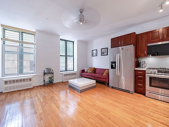 2nd image of 140 Edgecombe Ave APT 1