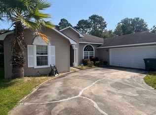 105 Coconut Ct, Kingsland, GA 31548