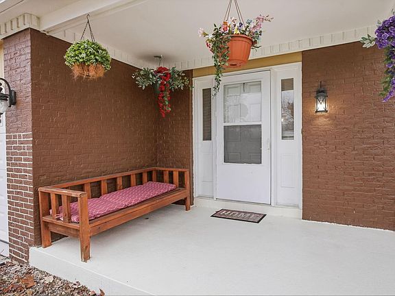 5th image of 2259 Tuliptree Ave