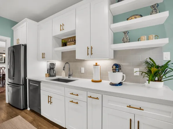 10716 Park Village Pl #B, Dallas, TX 75230