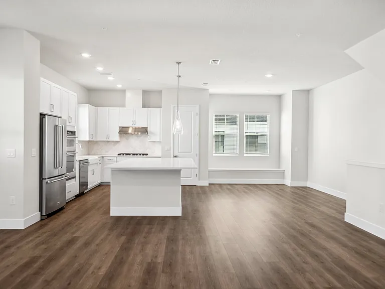 7244 Sutton Ln — Photo 7