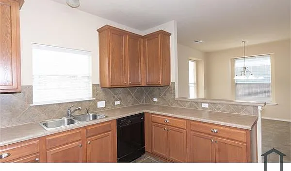 10509 Wylie Dr — Photo 7