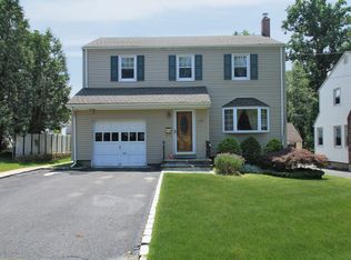 39 Linden Ave, Verona, NJ 07044
