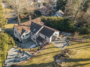 5 Gorham Ct, Scarsdale, NY 10583