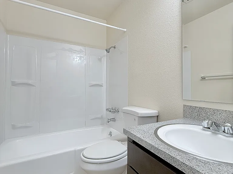 2902 N Carr St #5 — Photo 7