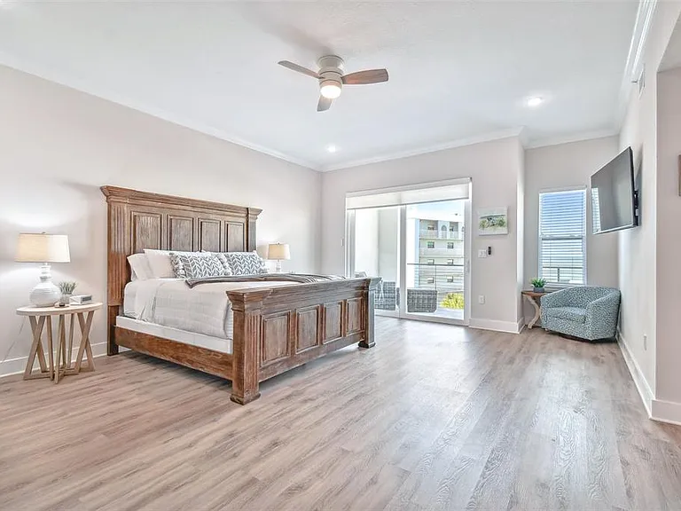 19505 Gulf Blvd #404 — Photo 35