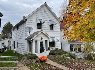 312 Michigan Ave, Crystal Falls, MI 49920