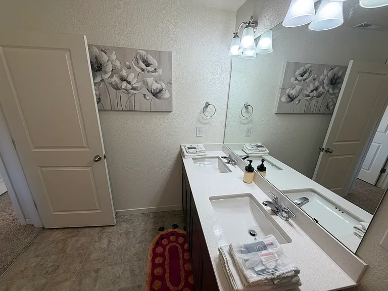 6977 Maidford Dr — Photo 24