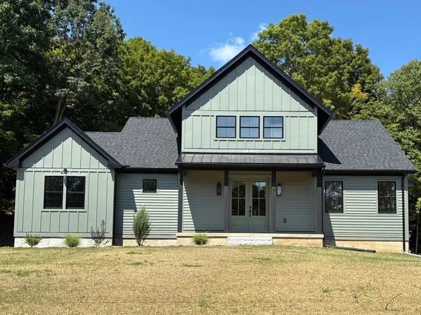 36 Lamson Ave, Belchertown, MA 01007