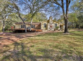 509 Cardinal Ln, Bellville, TX 77418