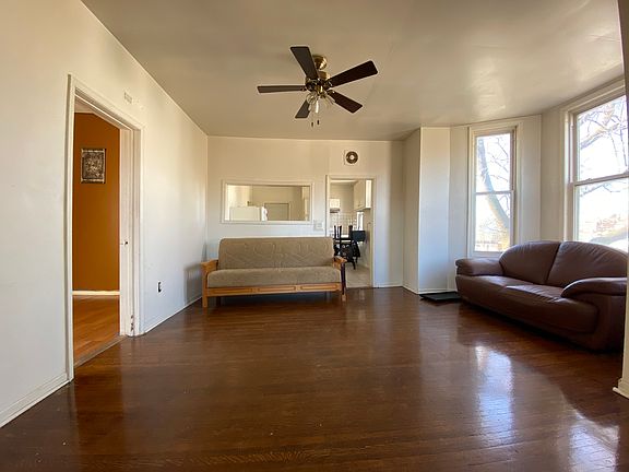4th image of 3300 S Parnell Ave