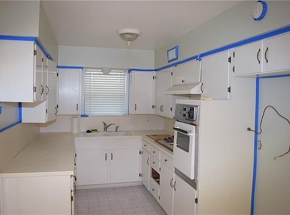 3rd image of 815 Scottsdale Dr