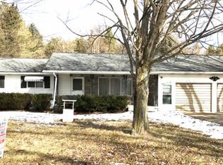 1041 Warren Dr, Caro, MI 48723