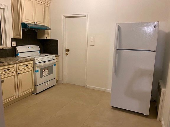 5th image of 69-27 223rd St