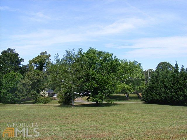 2nd image of 1209 Olde Lexington Rd