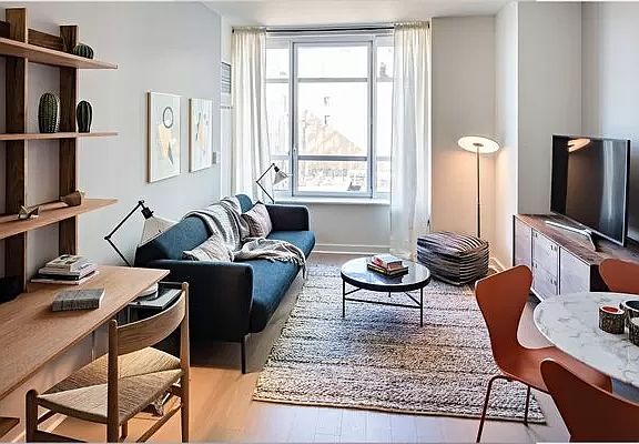 3rd image of 45 Hoyt St APT 3W