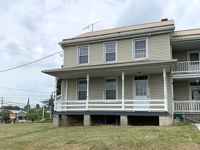 5065 Buchanan Trl E — Photo 2